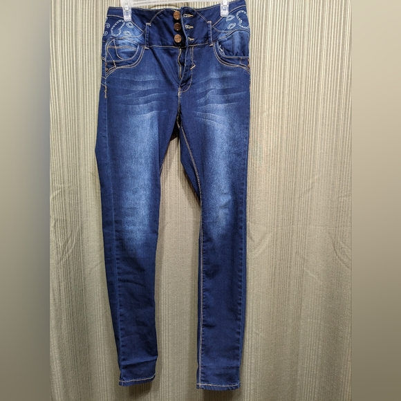 Denim - Women's/juniors butt lift Fashion 2 Love